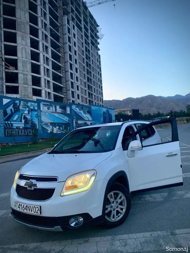 Chevrolet Orlando 2015 · 2.0 AT
