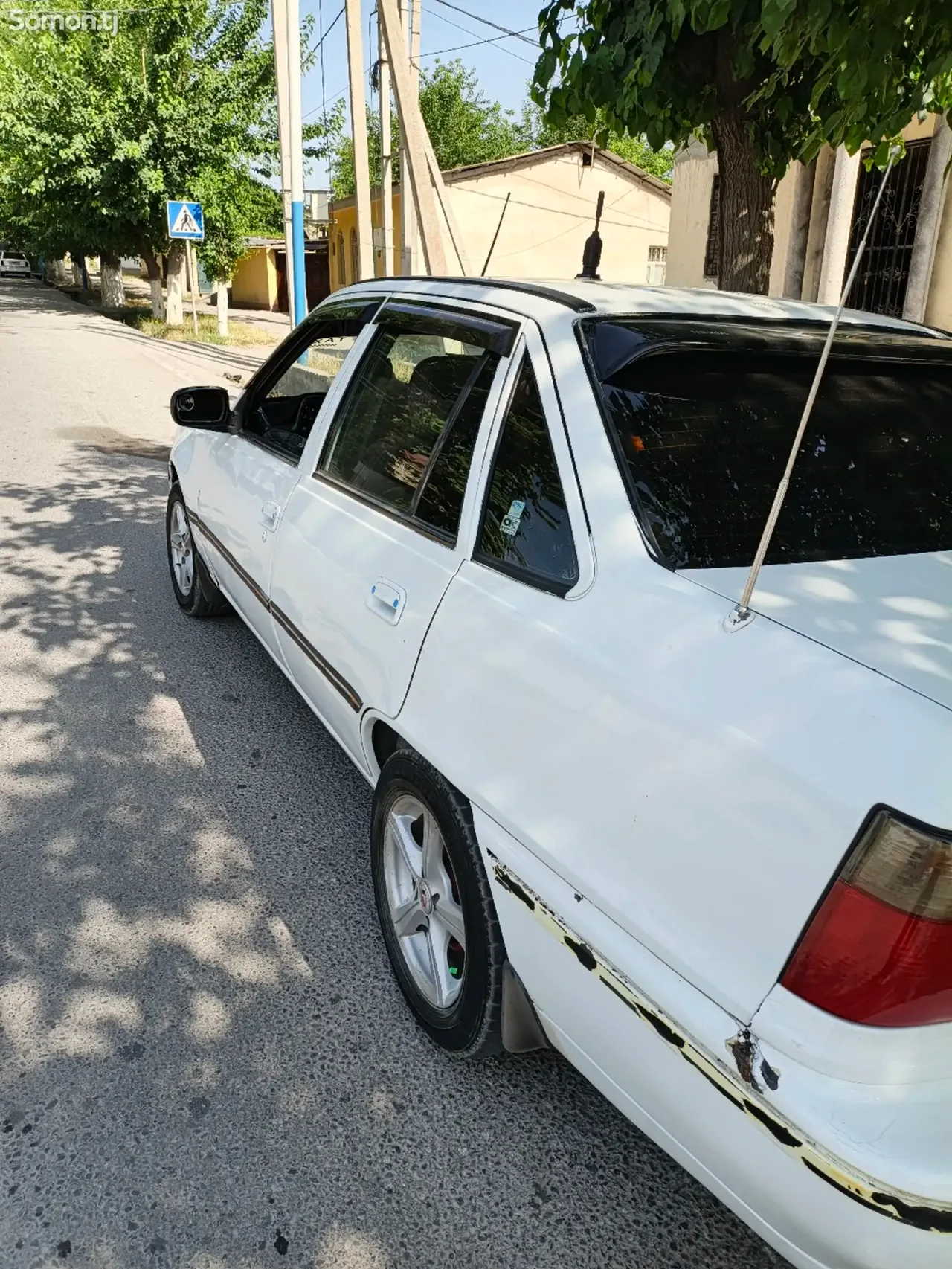 Daewoo Nexia 1994 · 1.6 MT