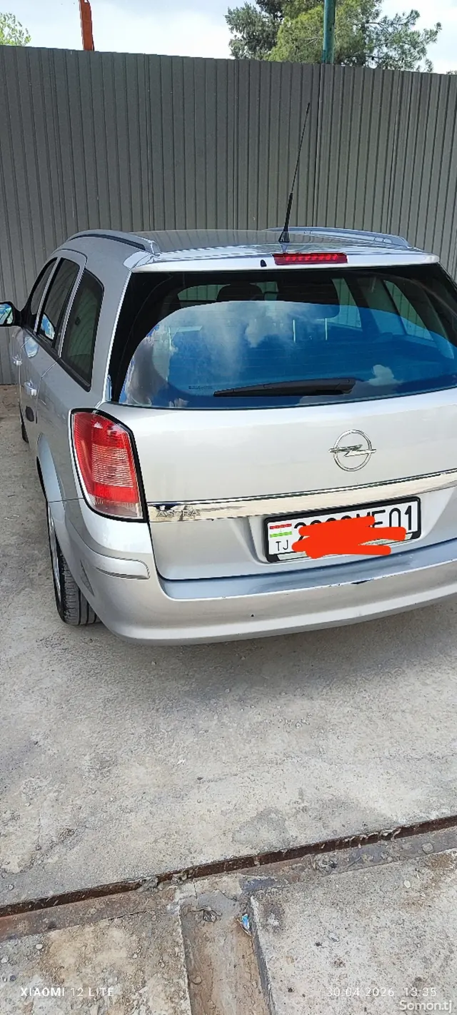 Opel Astra H 2010 · 1.8 MT