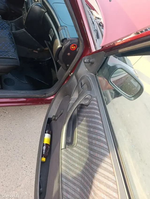Opel Astra F 1995 · MT
