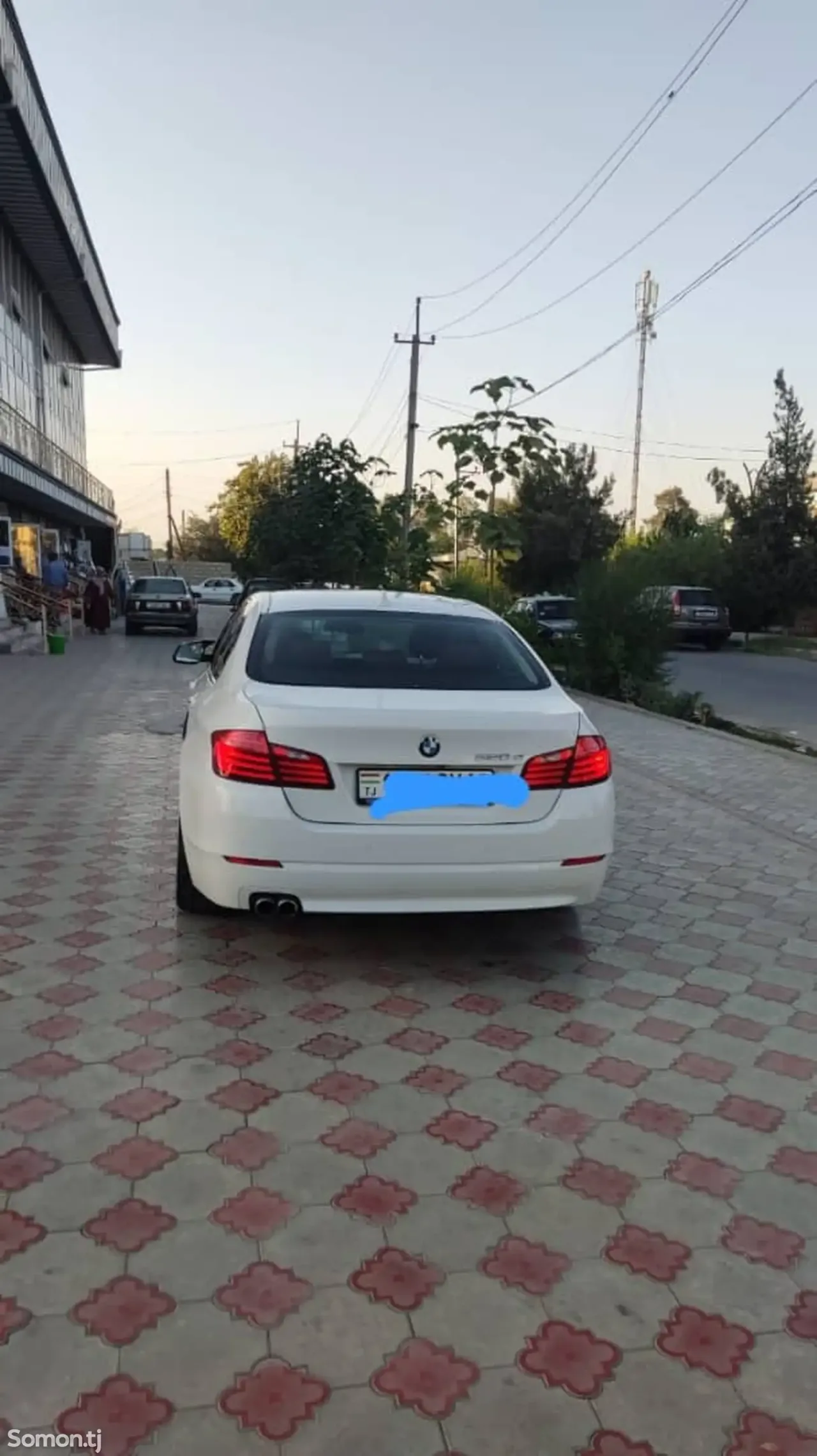 BMW 5 series 2015 · 2.0 AT