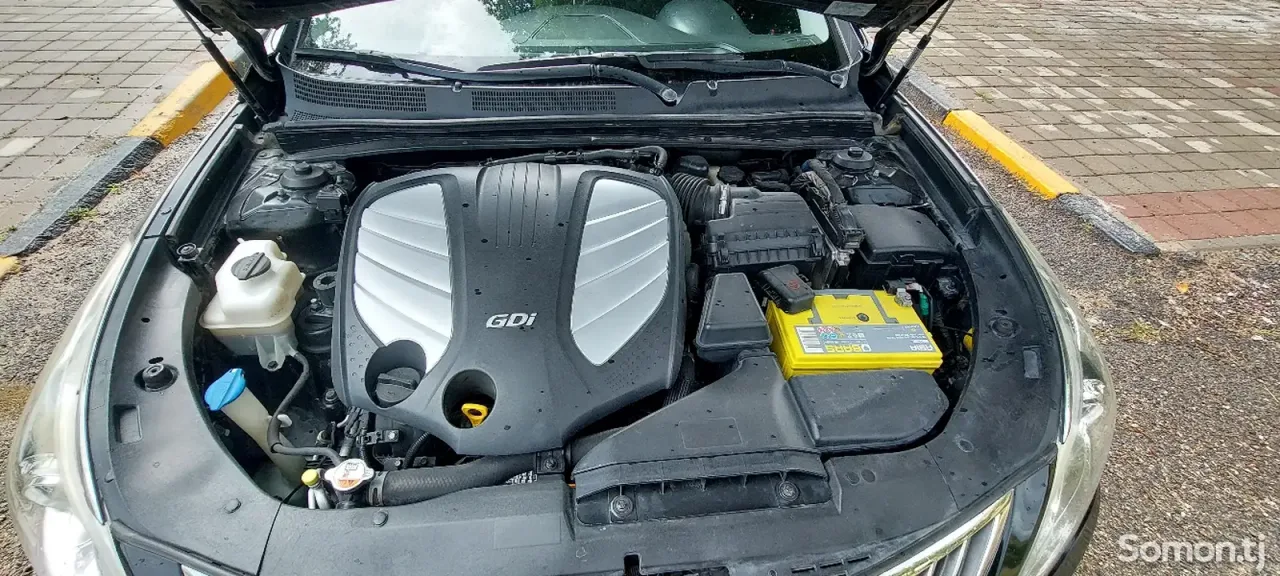 Hyundai Grandeur 2016 · 3.0 AT