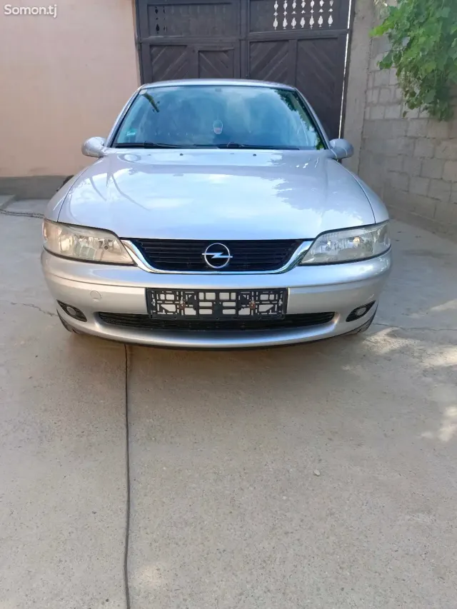Opel Vectra B 1999 · 1.6 MT