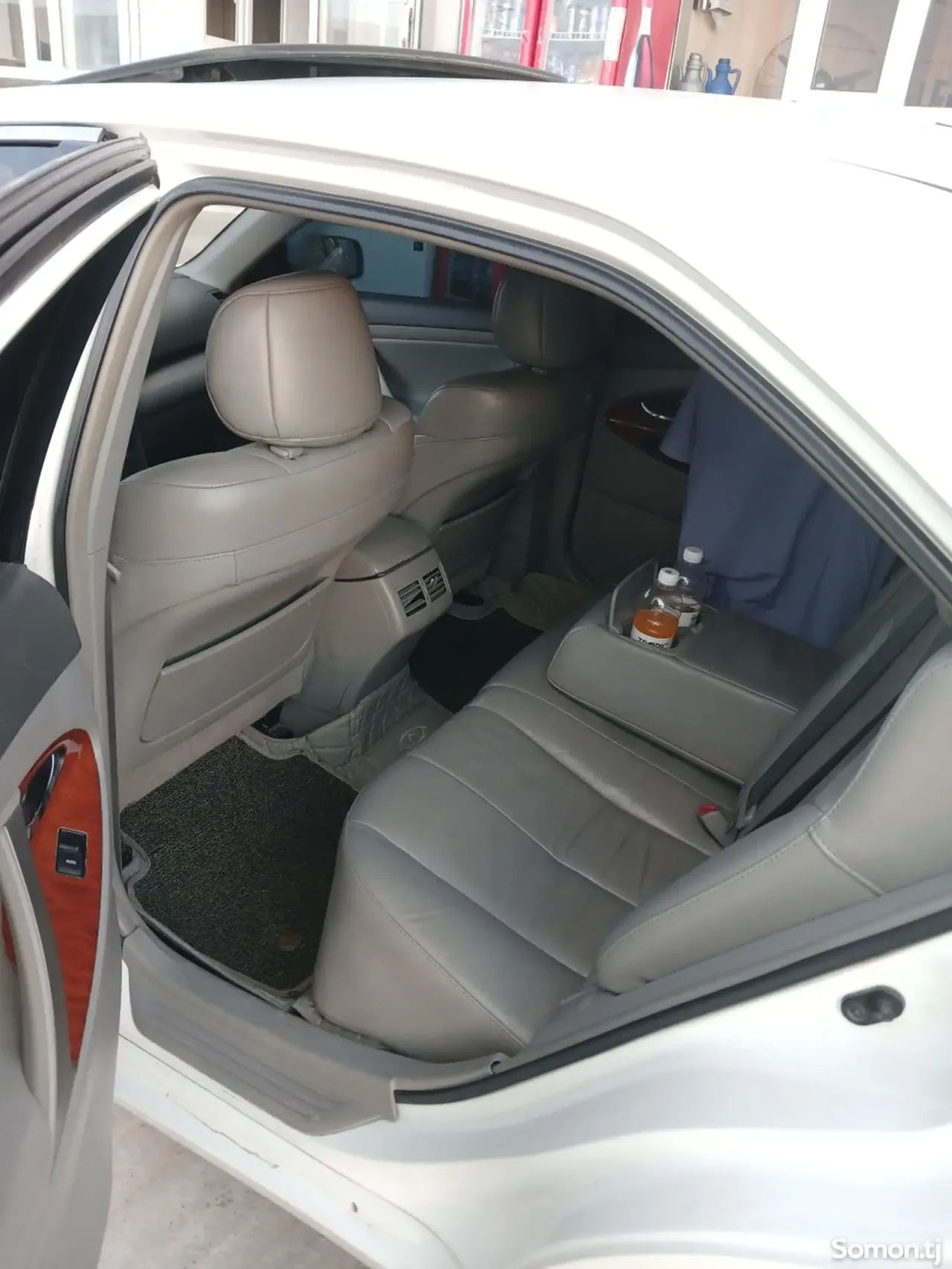 Toyota Camry 2011 · 3.5 AT