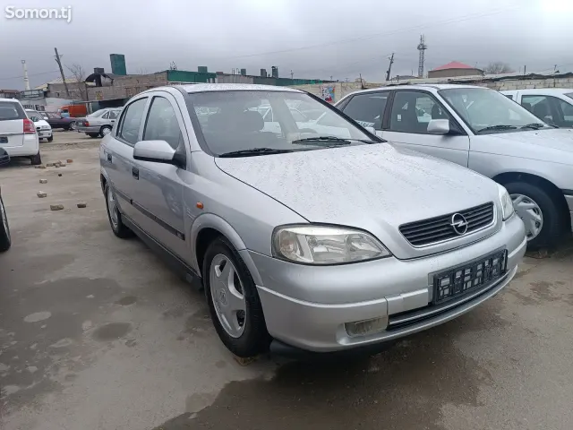 Opel Astra G 1999 · 1.6 AT