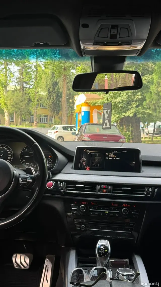 BMW X5 M 2015 · 5.0 AT