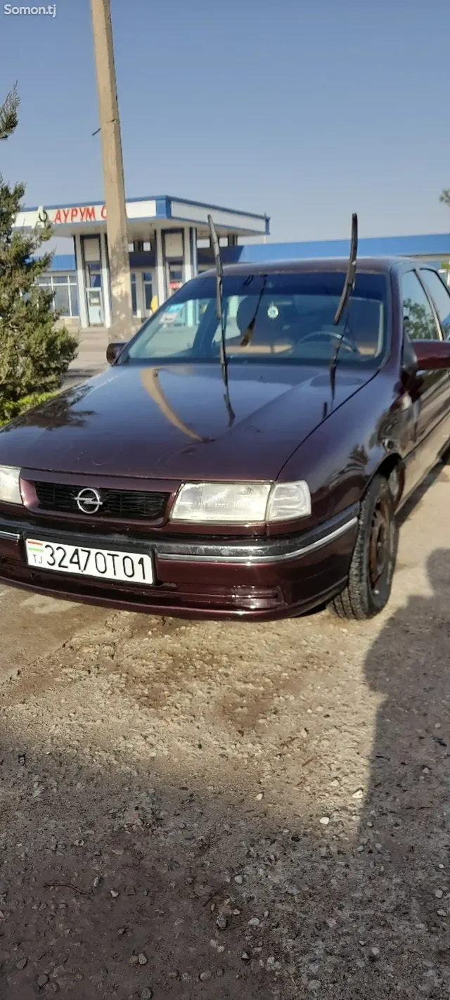 Opel Vectra A 1993 · 1.6 MT