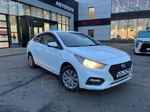 Hyundai Solaris 2019 · 1.4 MT