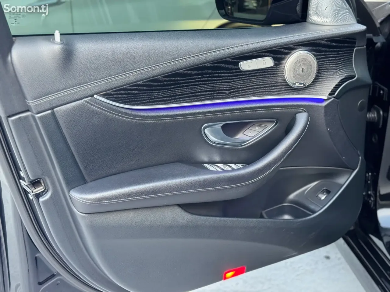 Mercedes-Benz E class 2020 · 2.2 AT