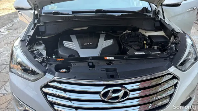 Hyundai Santa Fe 2015 · 3.3 AT