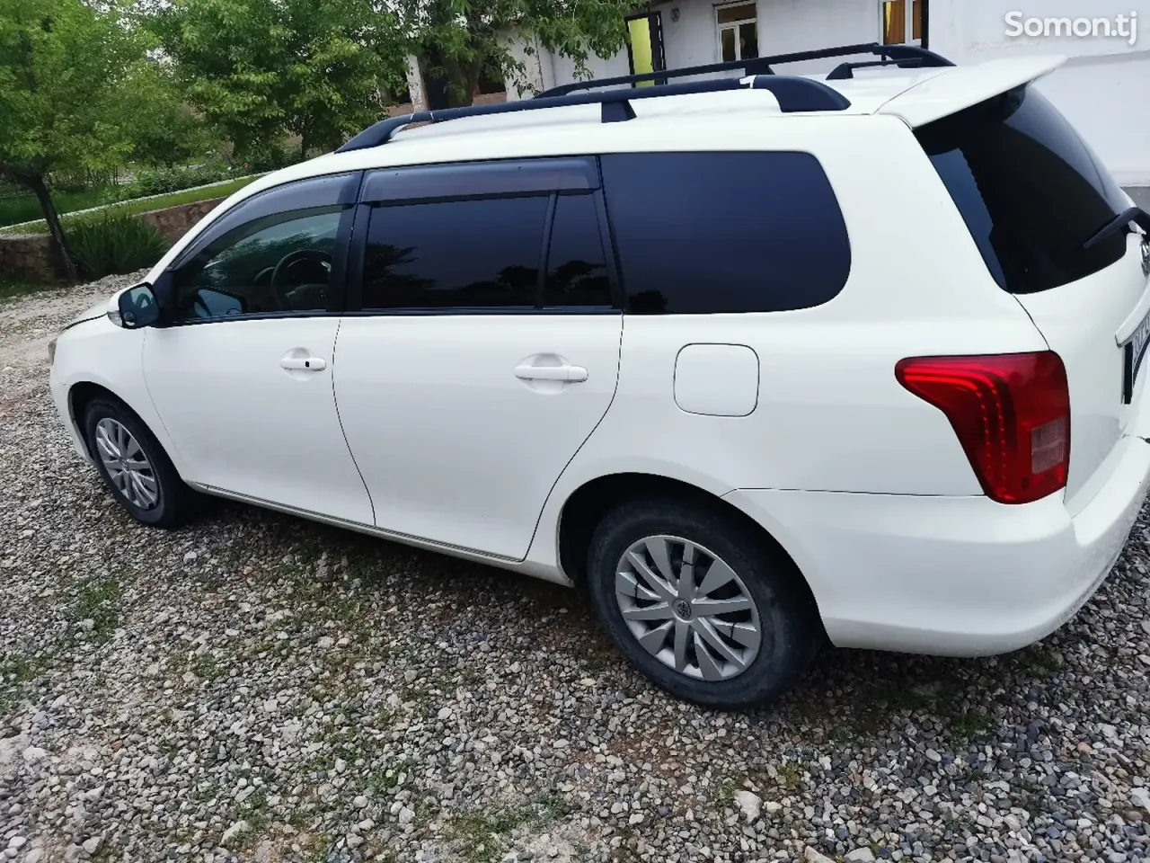 Toyota Fielder 2010 · 1.8 AT