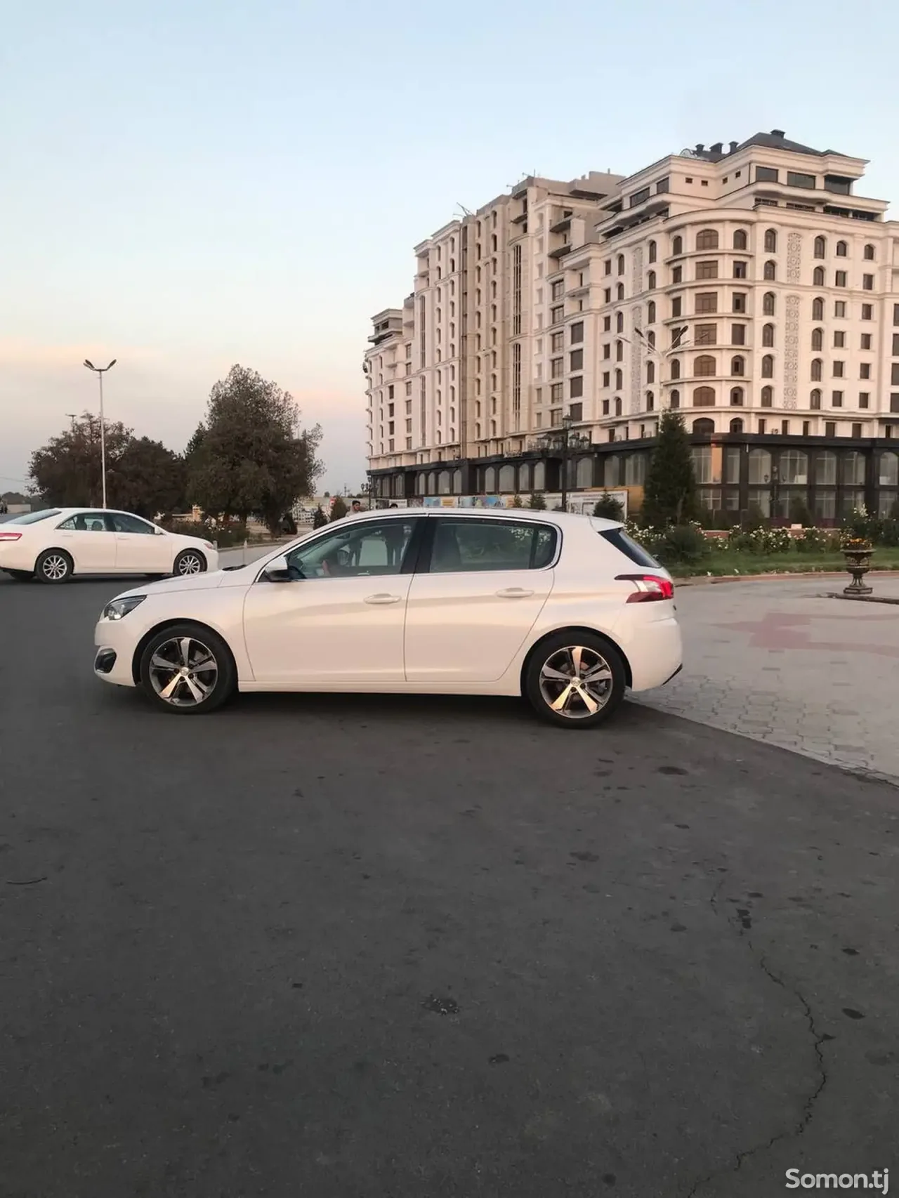 Peugeot 308 2015 · 1.6 AT