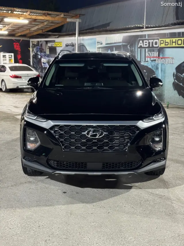 Hyundai Santa Fe 2018 · 2.0 AT