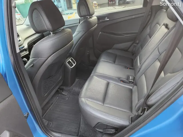 Hyundai Tucson 2016 · 1.6 AT
