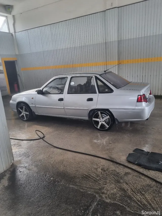 Daewoo Nexia 2011 · 1.5 MT