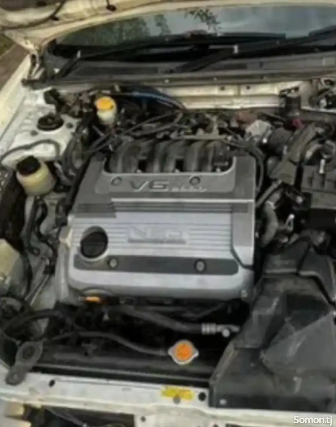 Nissan Maxima 2000 · 3.0 AT