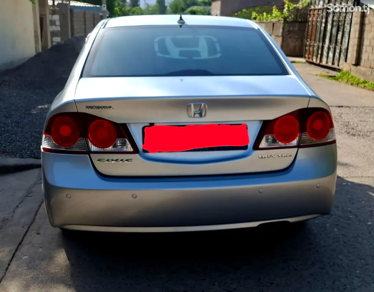 Honda Civic 2008 · 1.8 AT