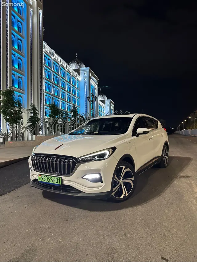 Hongqi E-HS3 2020 · AT