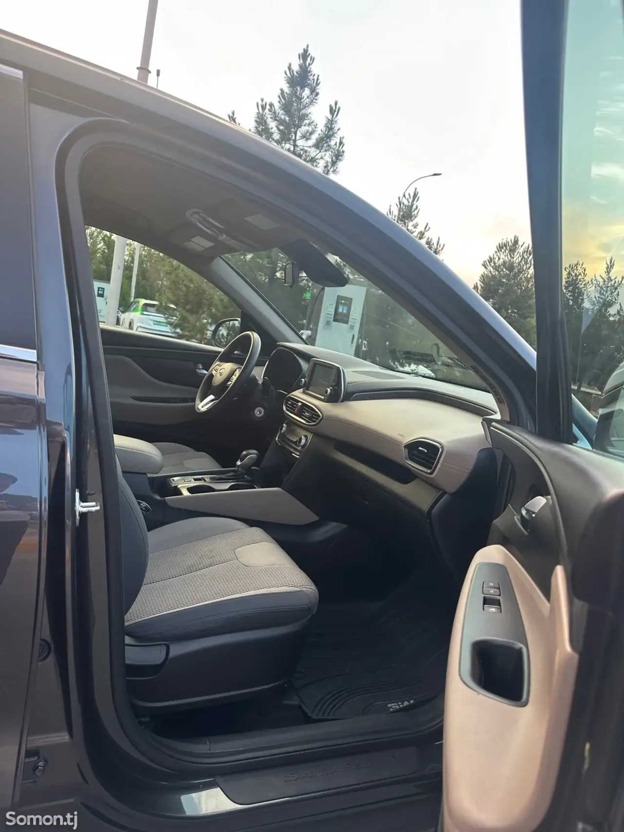 Hyundai Santa Fe 2020 · 2.4 AT