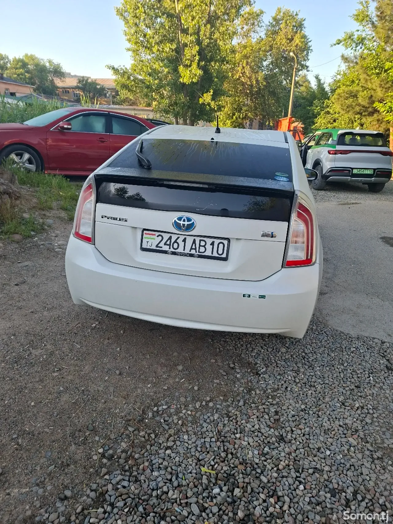 Toyota Prius 2014 · 1.8 AT