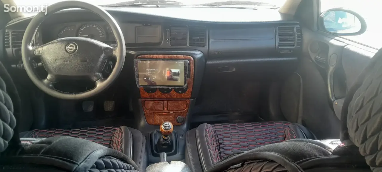 Opel Vectra B 2000 · 1.8 MT