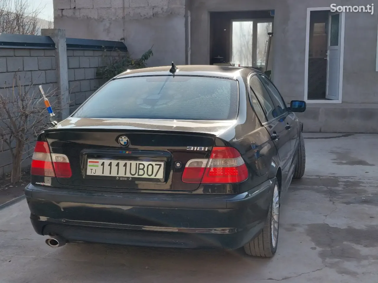BMW 3 series 2003 · 1.8 MT