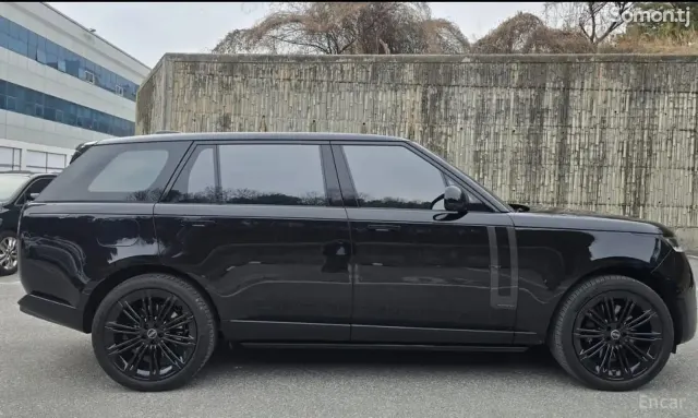 Land Rover Vogue 2025 · 4.4 AT
