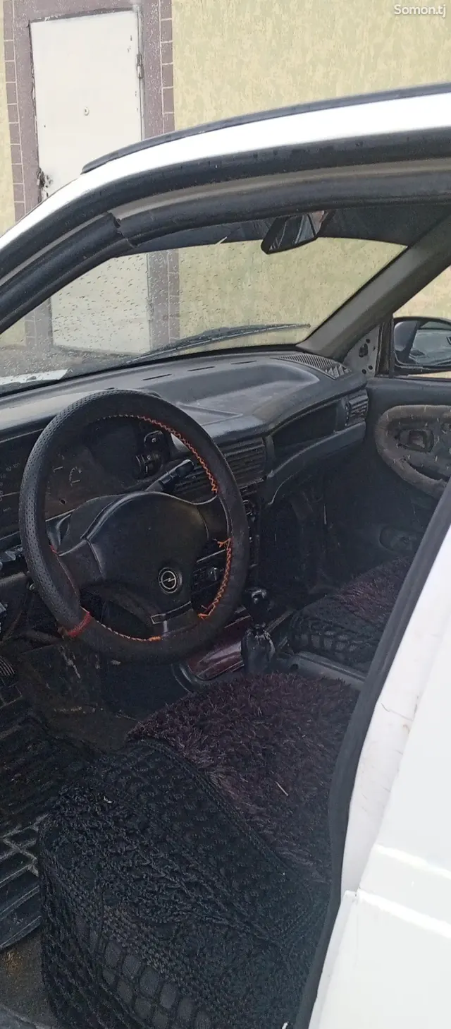 Daewoo Nexia 1997 · 1.6 MT