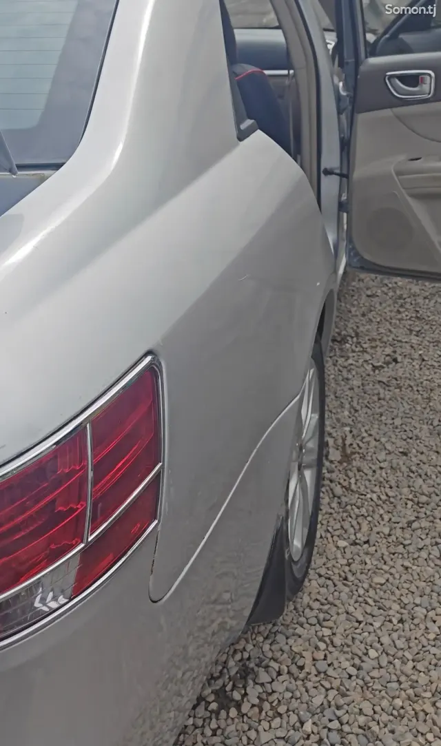Hyundai Sonata 2007 · 2.4 AT