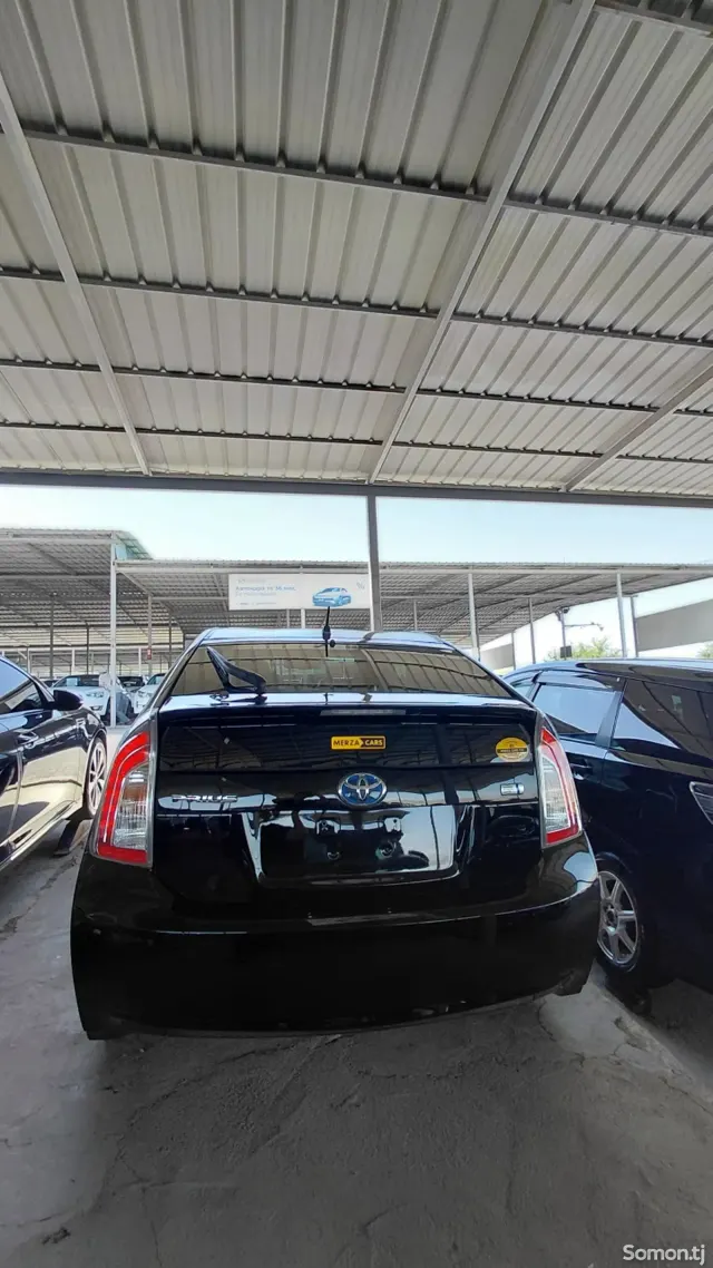 Toyota Prius 2014 · 1.8 CVT