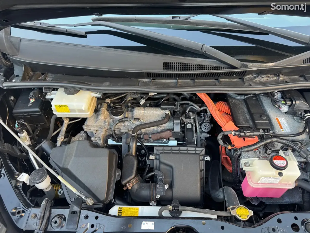 Toyota Voxy 2014 · 1.8 CVT