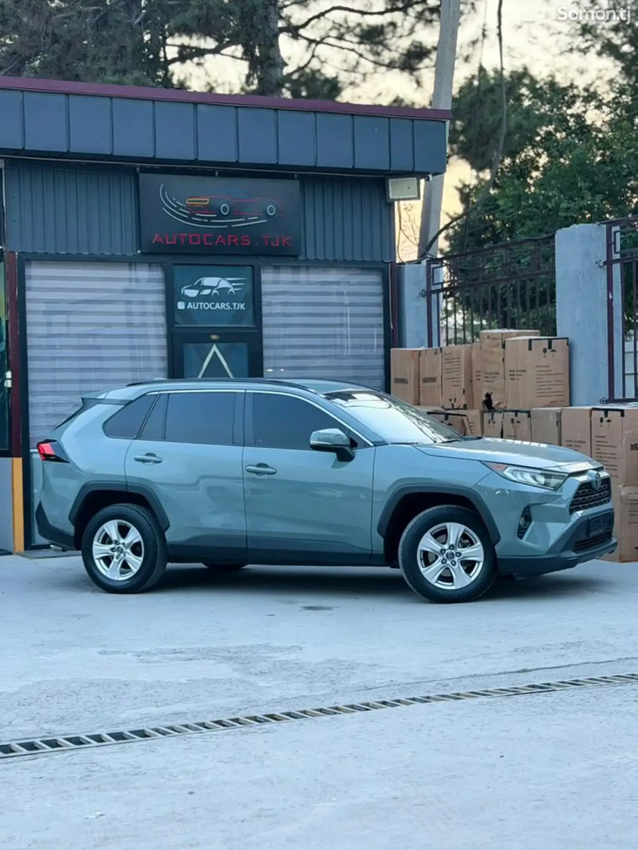 Toyota RAV 4 2020 · 2.5 AT