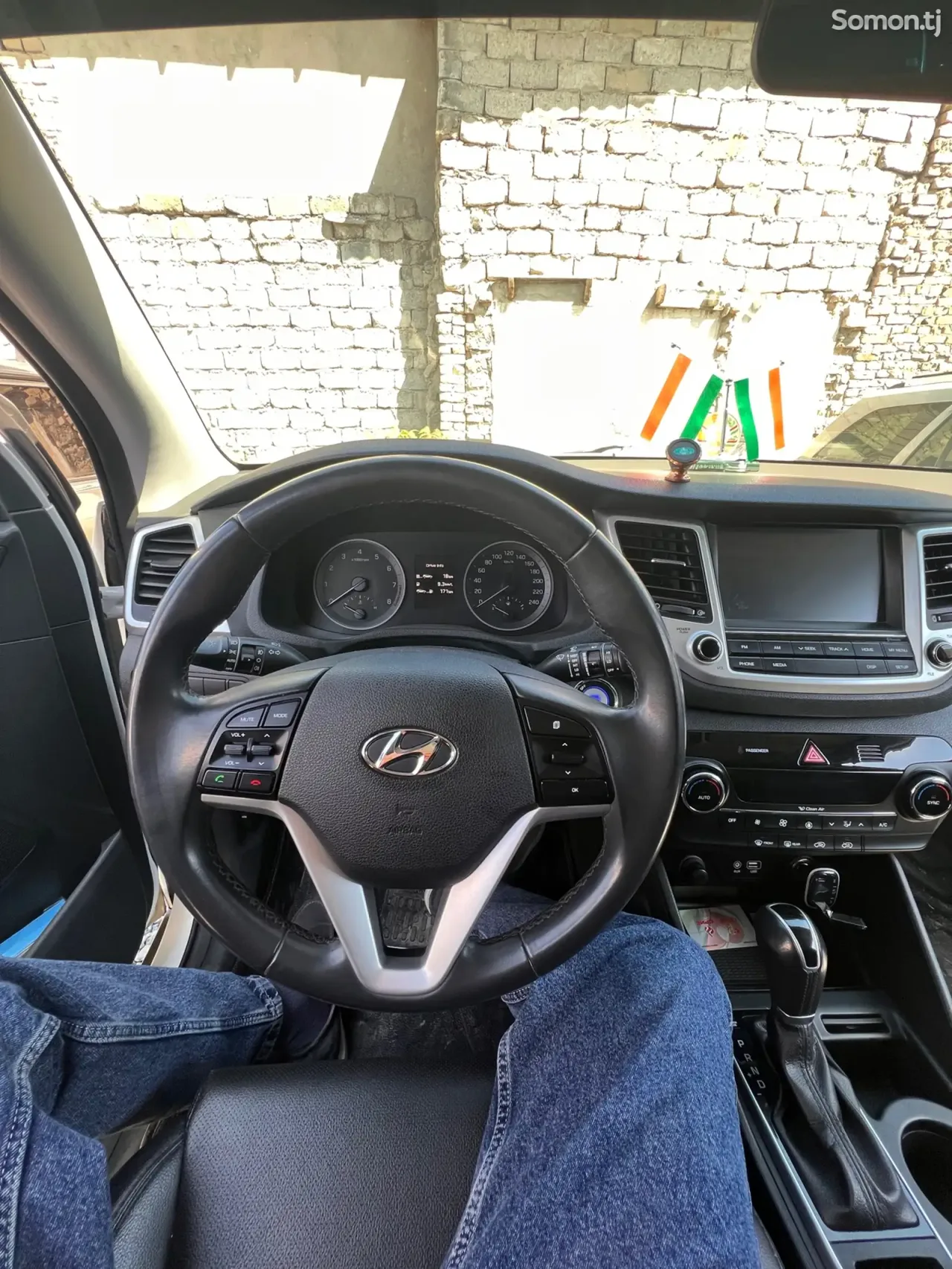 Hyundai Tucson 2016 · 1.6 AT