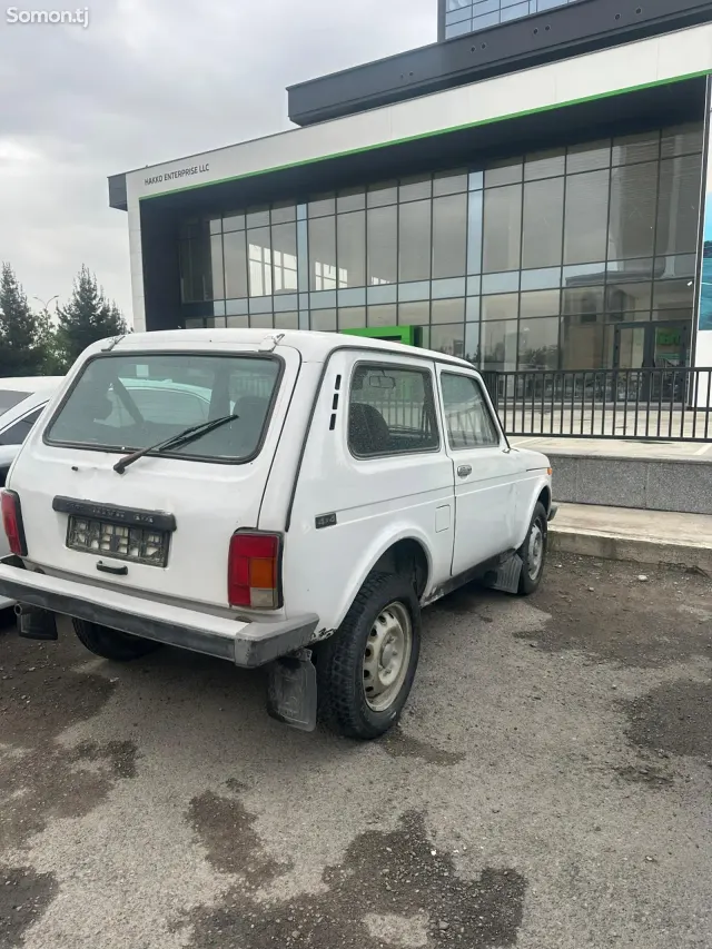 Lada (ВАЗ) Нива 2009 · 1.7 MT