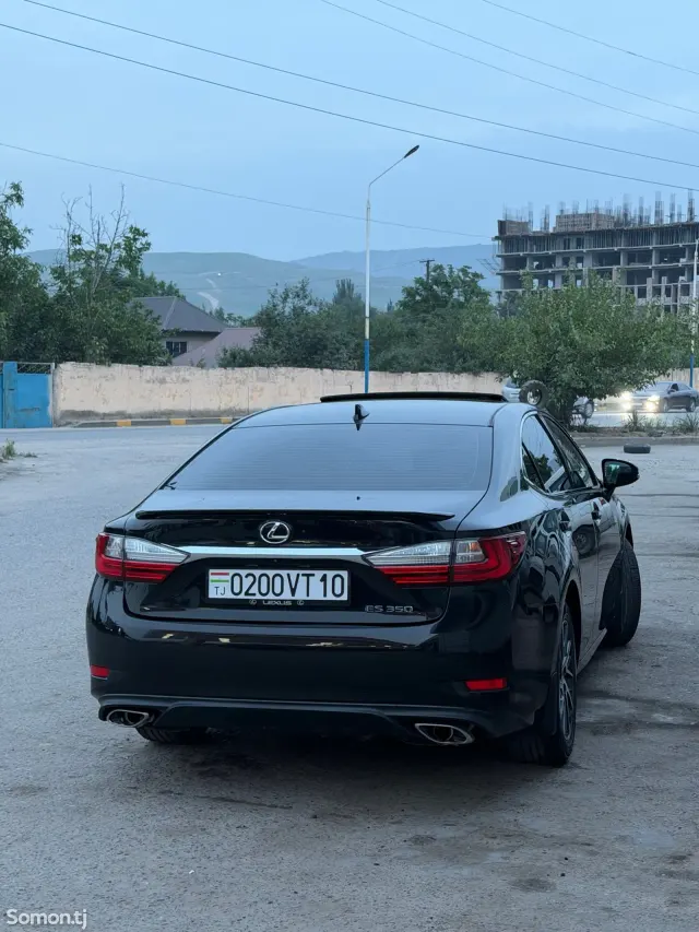 Lexus ES series 2016 · 3.5 AT