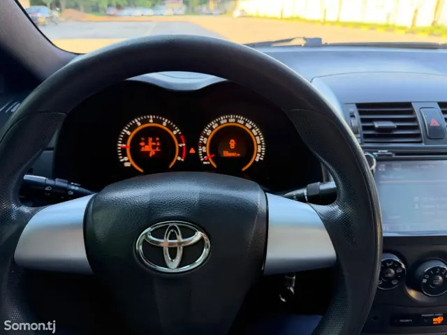Toyota Corolla 2012 · 1.8 AT