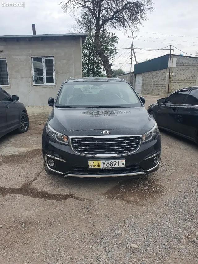 Kia Carnival 2014 · 2.2 AT