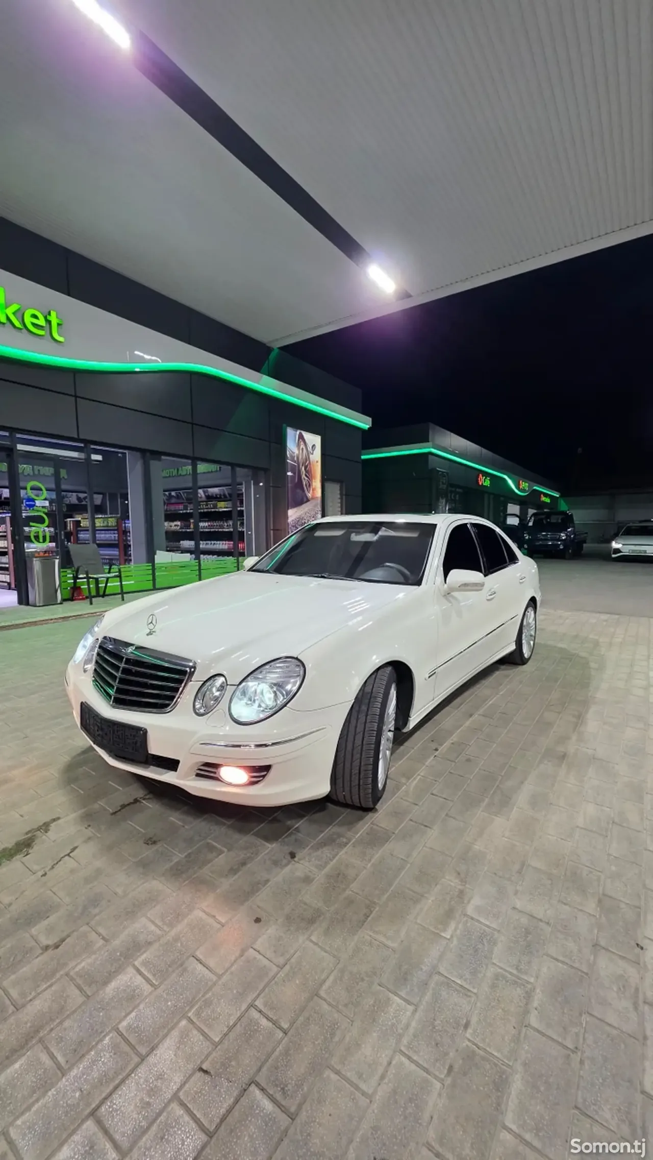 Mercedes-Benz E class 2007 · 3.5 AT