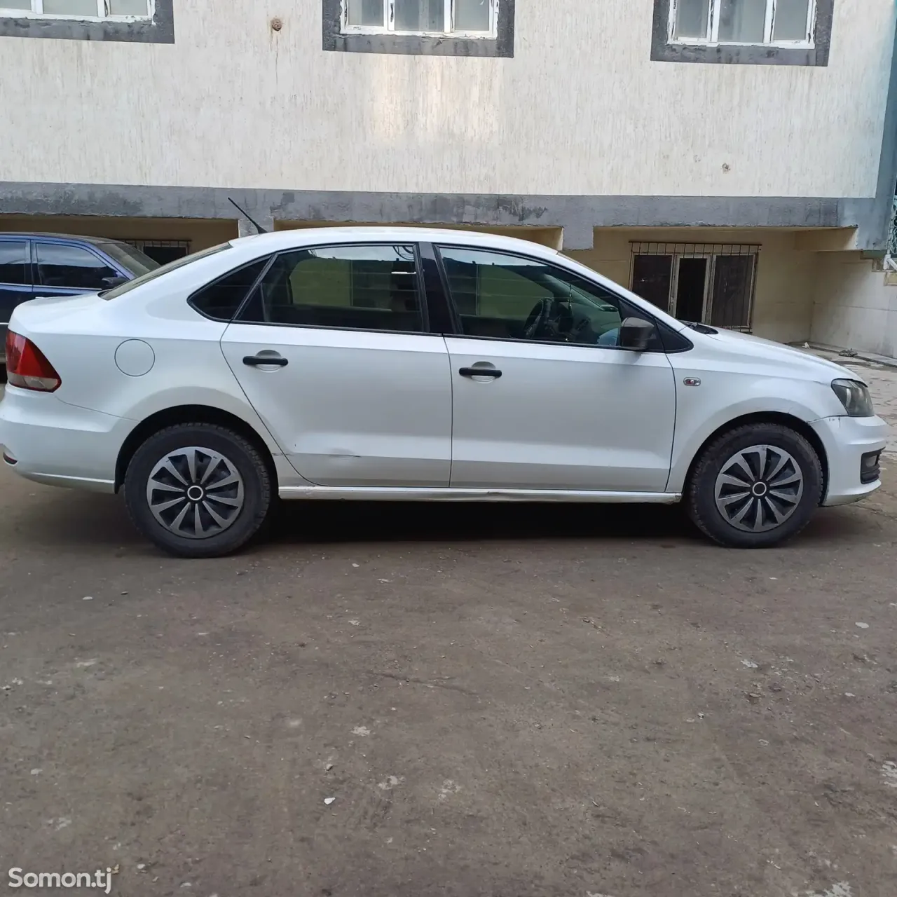 Volkswagen Polo 2016 · 1.6 AT