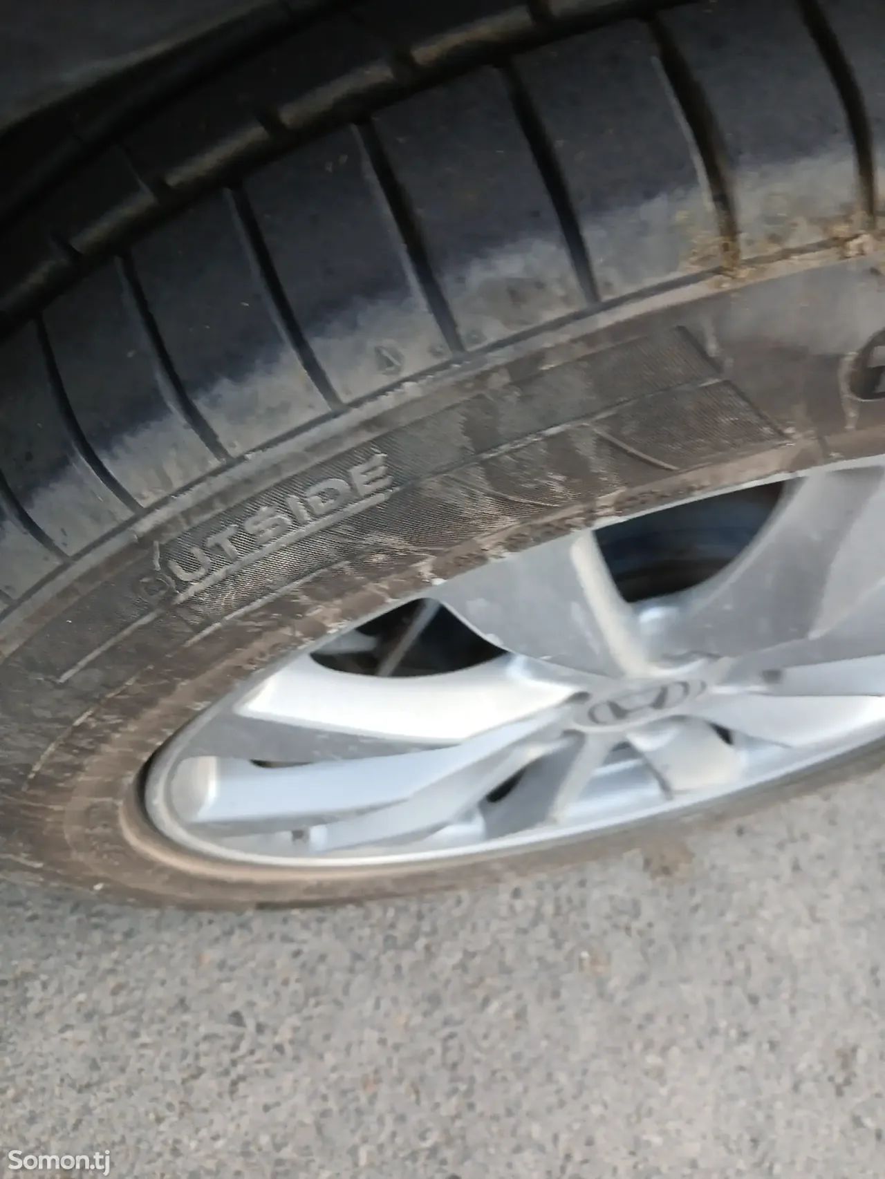 Honda CR-V 2011 · 2.4 AT