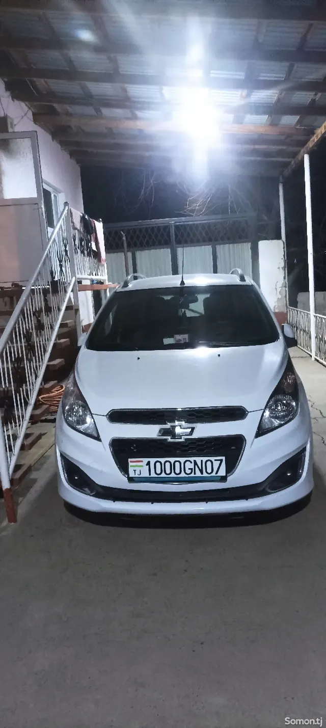 Chevrolet Spark 2014 · 1.2 AT