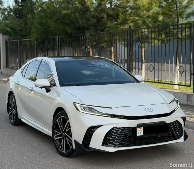 Toyota Camry 2025 · 2.0 AT