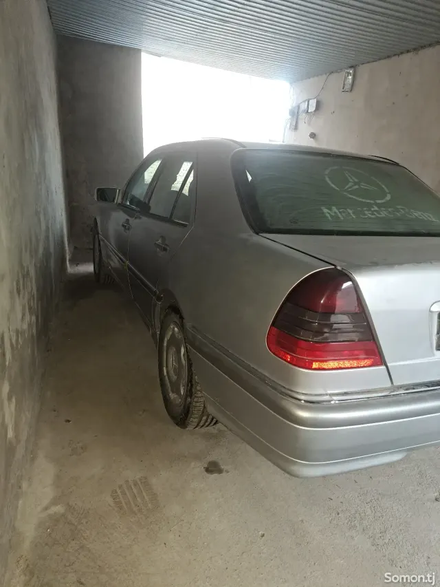 Mercedes-Benz C class 1998 · 2.0 AT