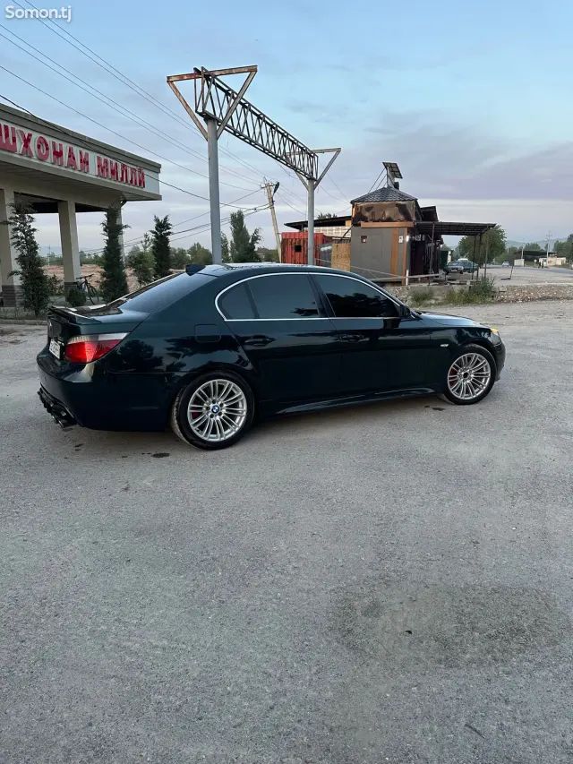 BMW 5 series 2004 · 3.0 AT