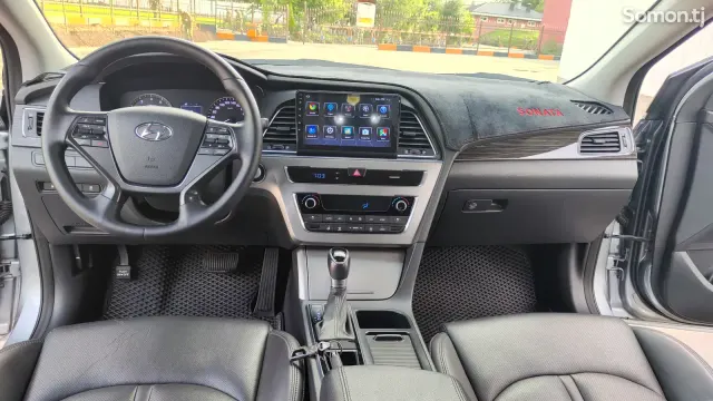 Hyundai Sonata 2015 · 2.0 AT