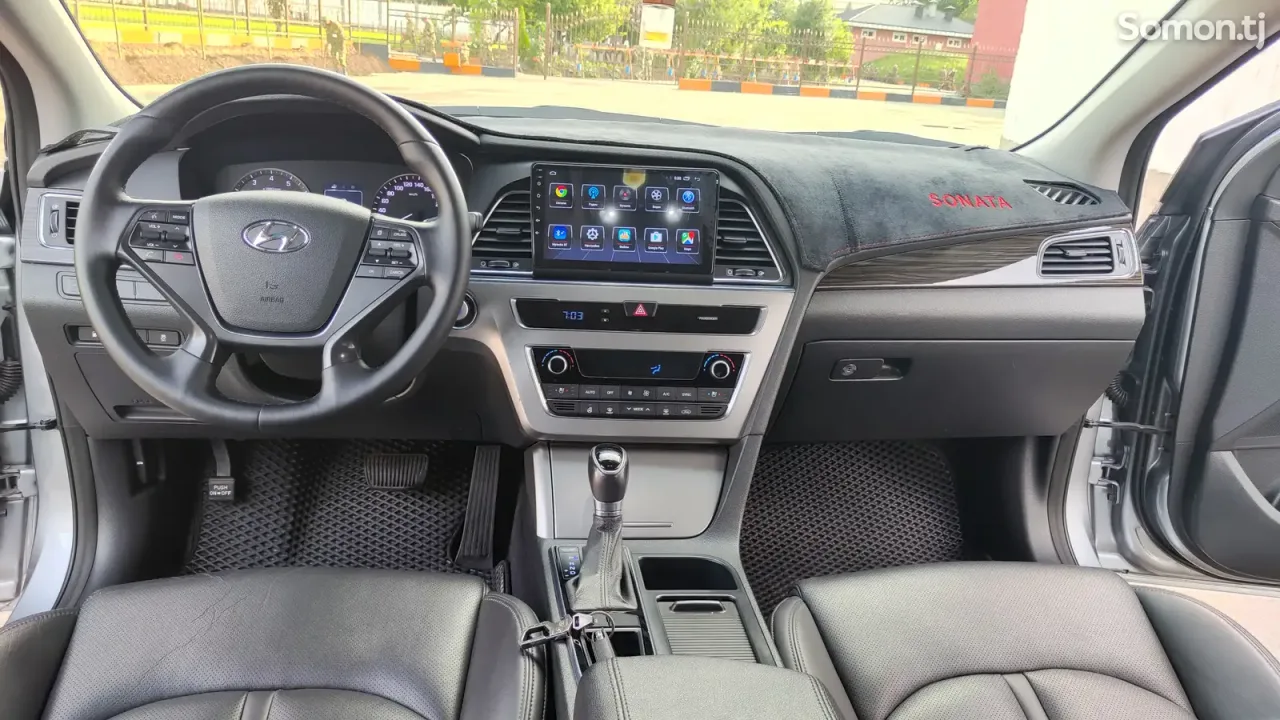 Hyundai Sonata 2015 · 2.0 AT