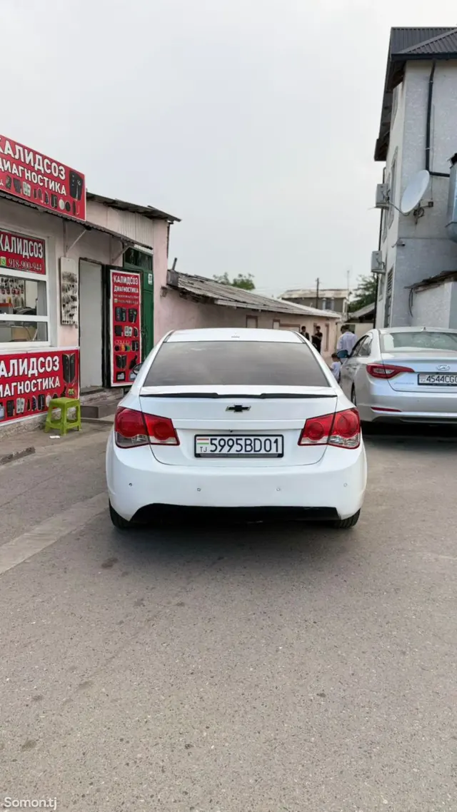 Chevrolet Cruze 2009 · 1.8 AT