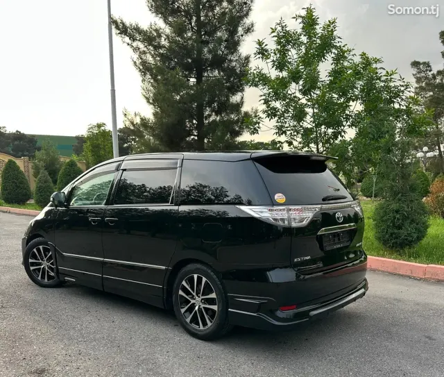 Toyota Estima 2014 · 2.4 AT