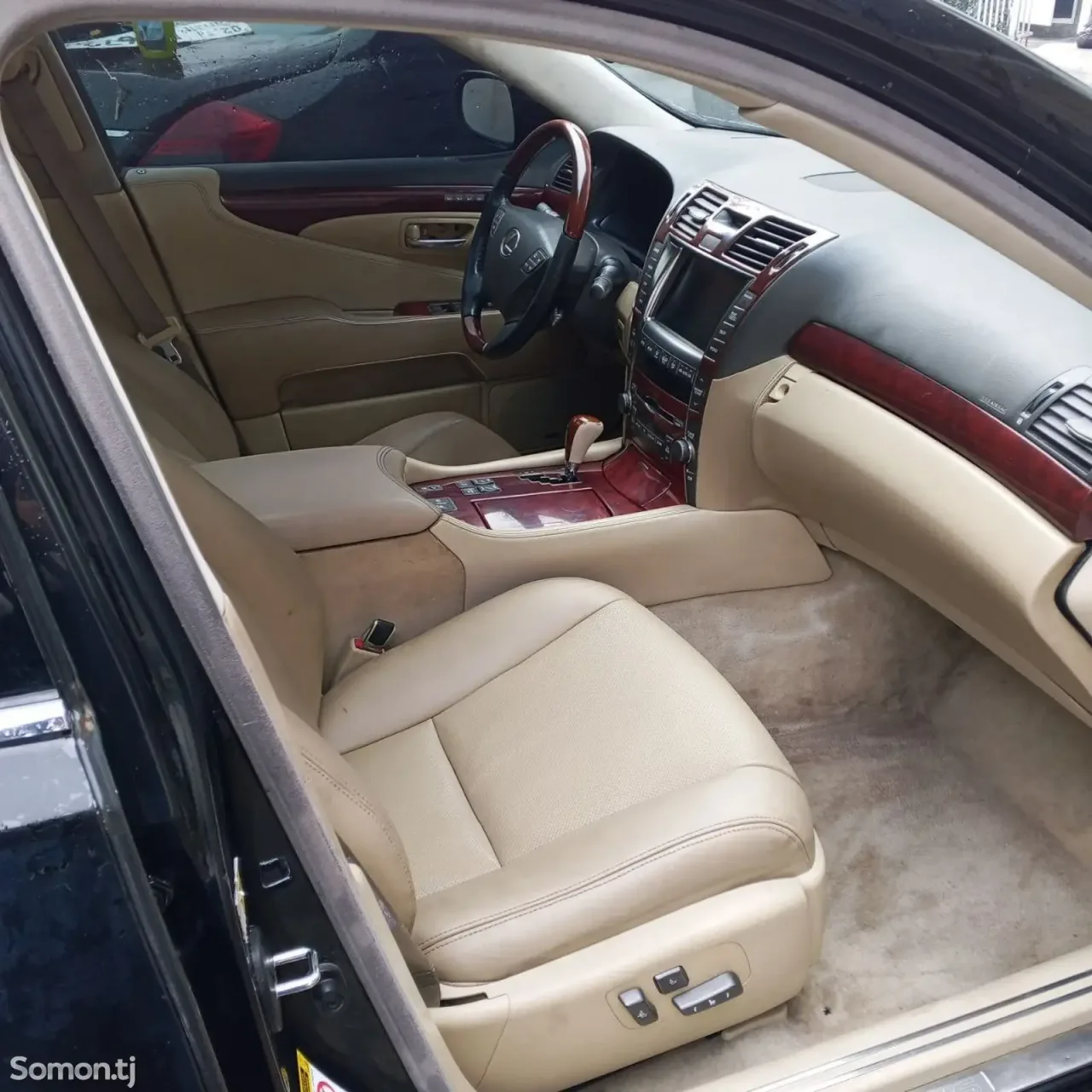 Lexus LS series 2008 · 4.6 AT