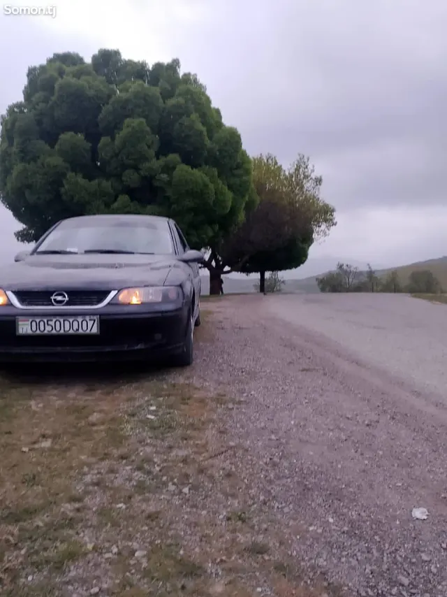 Opel Vectra B 1999 · 1.8 MT